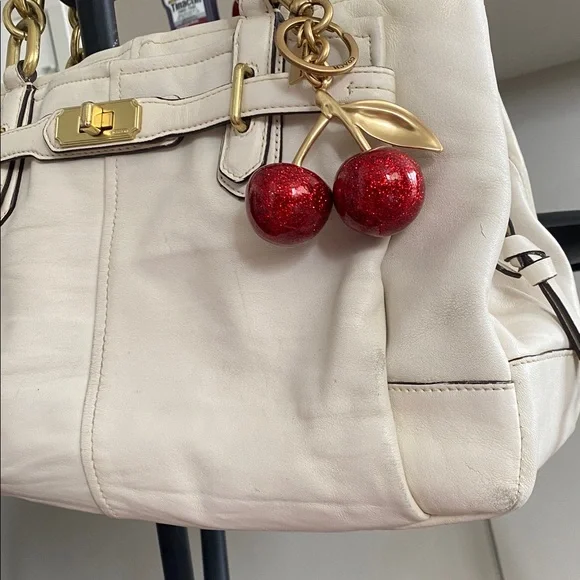 Coach Shoulder Bag - Picture 7 of 16